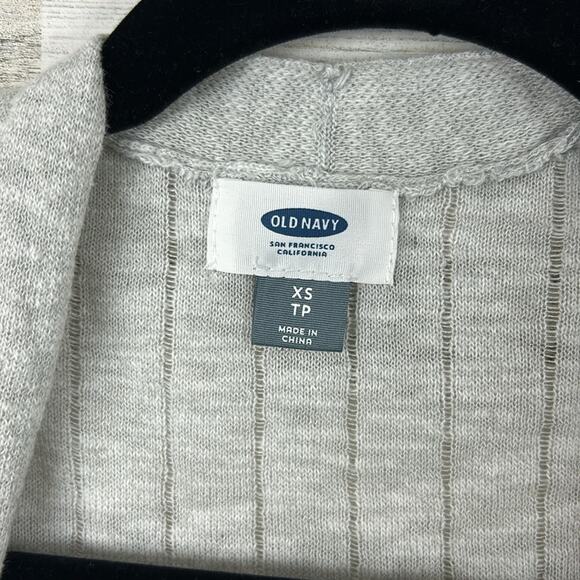 Old Navy Women’s XS Light Gray Lightweight Sleeveless Cardigan - Picture 3 of 5